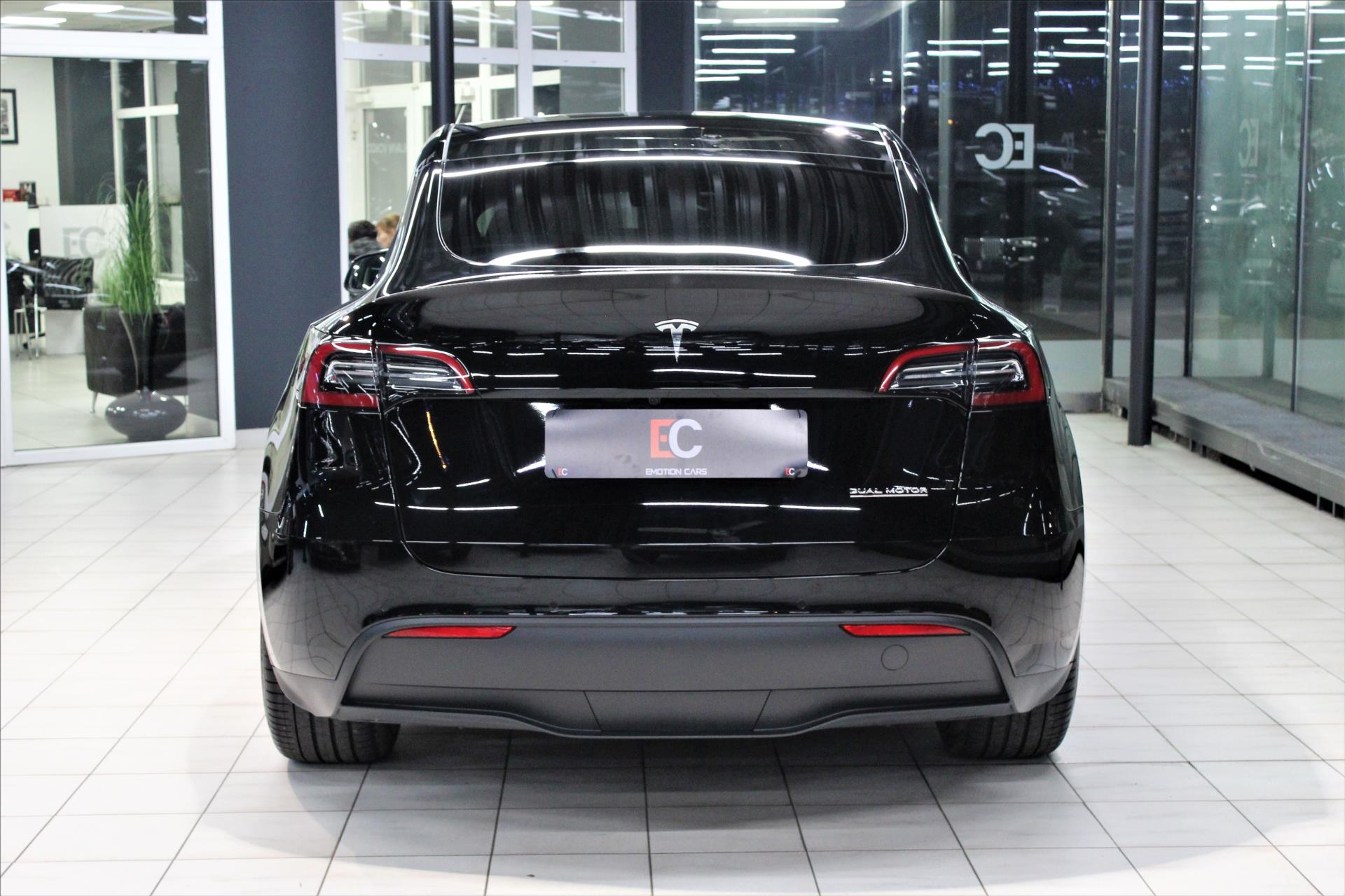 Tesla</span> Model Y