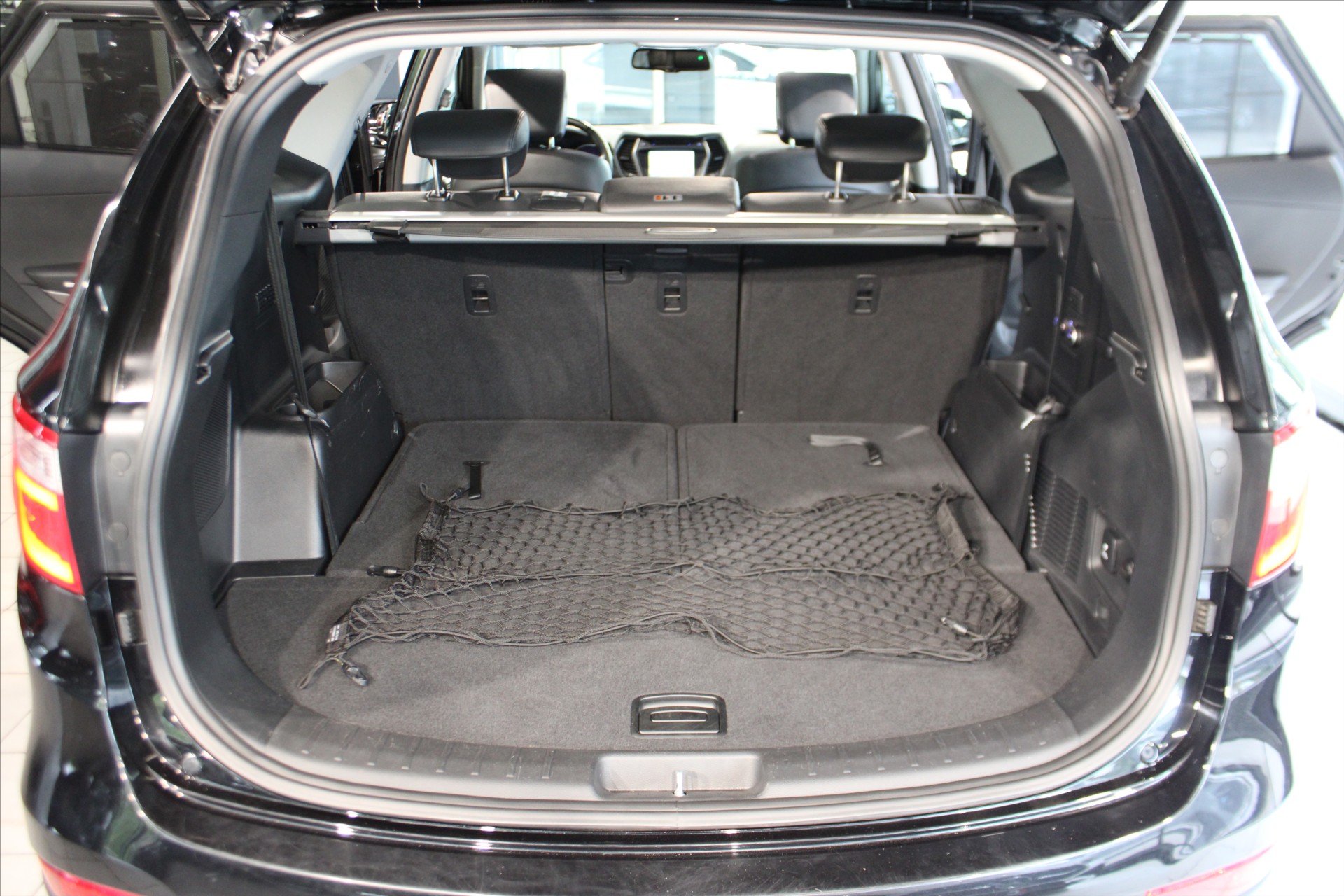 Hyundai Grand Santa Fe