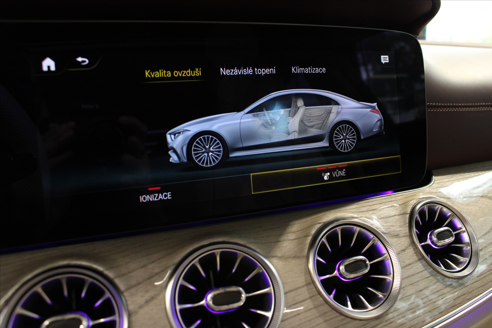 Mercedes-Benz CLS